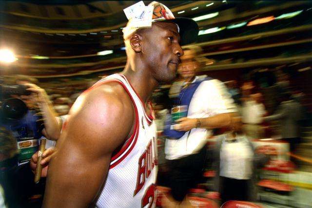 穆雷41分老鹰力克灰熊3连胜 尼克斯轻取魔术